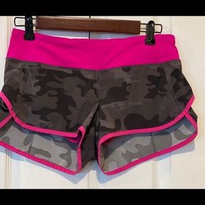 Lululemon pink camouflage speed short rare